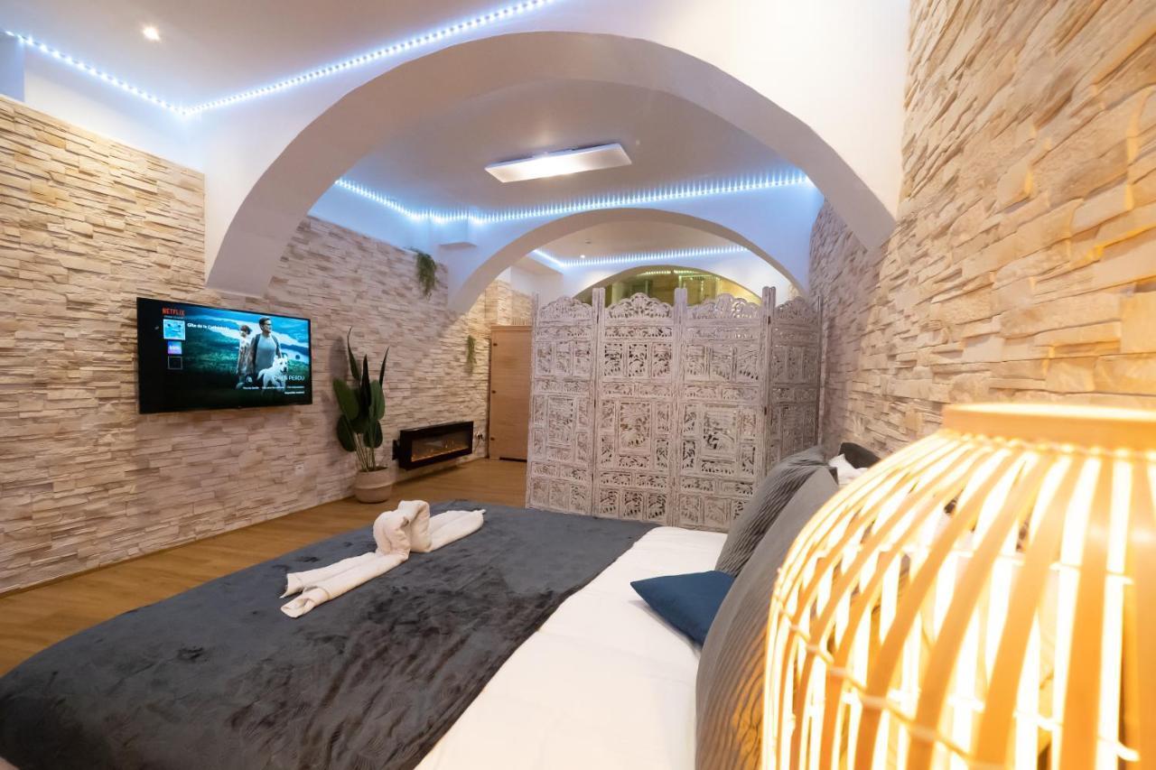 Le Spa De La Cathedrale - Jacuzzi - Sauna - Champagne - Netflix - Wifi Troyes Exterior photo